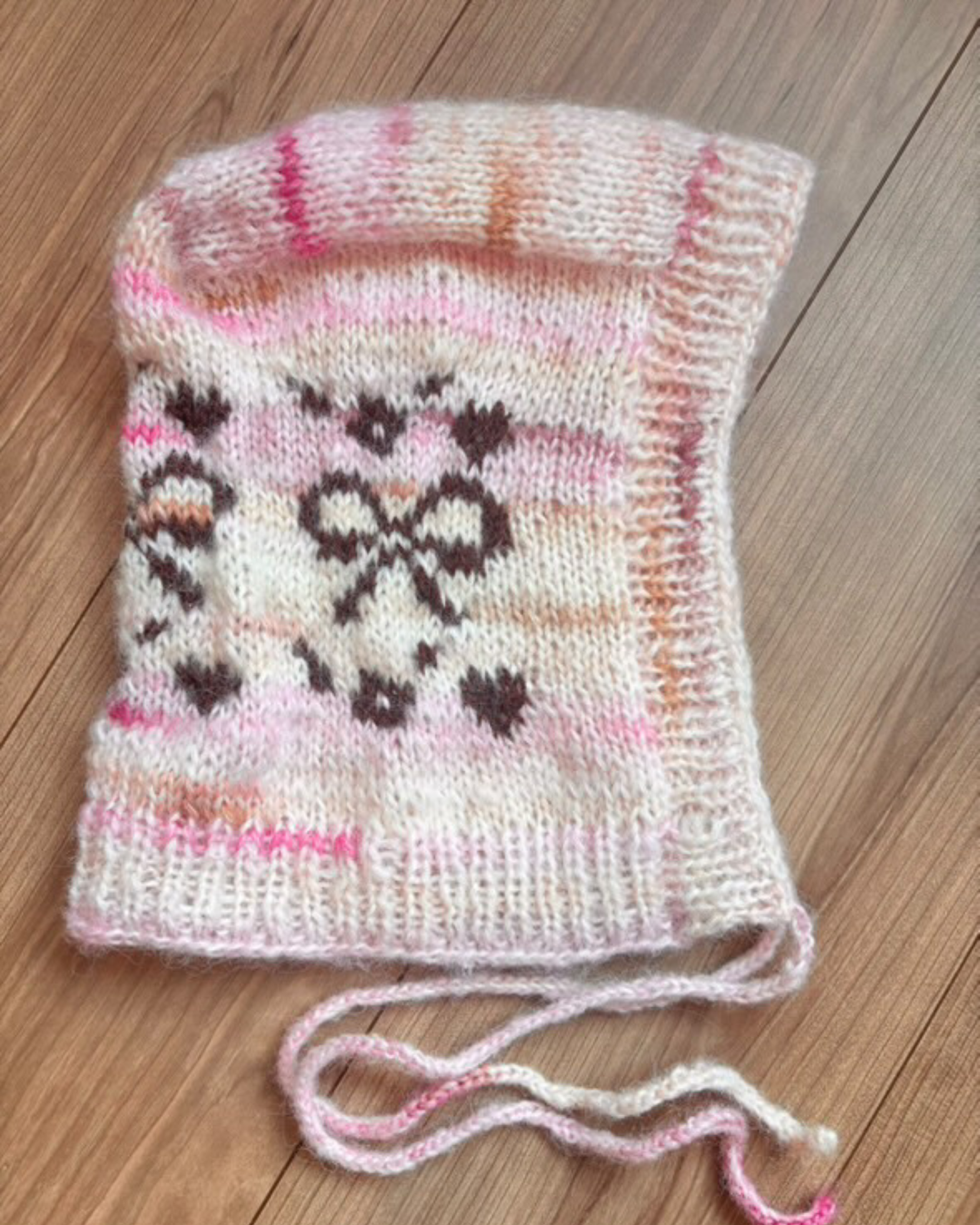 Darling Bonnet Knitting Pattern